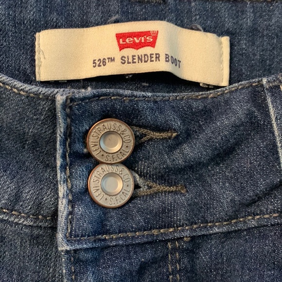 Levi’s SZ 4 526 Slender Boot Double Button Flap Pocket Jeans - Picture 3 of 14